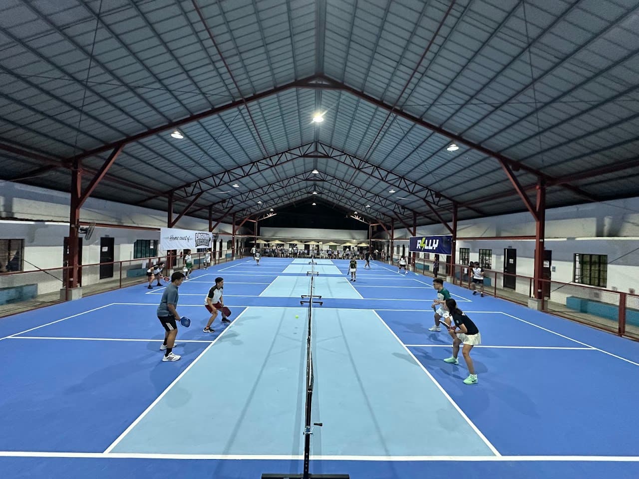 R4LLY pickleball court in Pagsanjan — main view