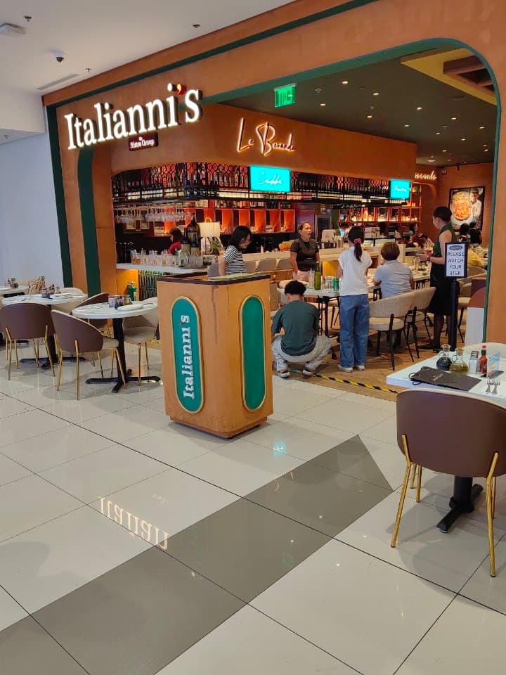 Ayala Malls Vermosa Picklemall pickleball court at Ayala Malls Vermosa, Imus, Cavite | PickleBoard