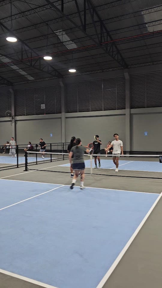 Side-out Pickleball Center pickleball court in Mandaue — main view