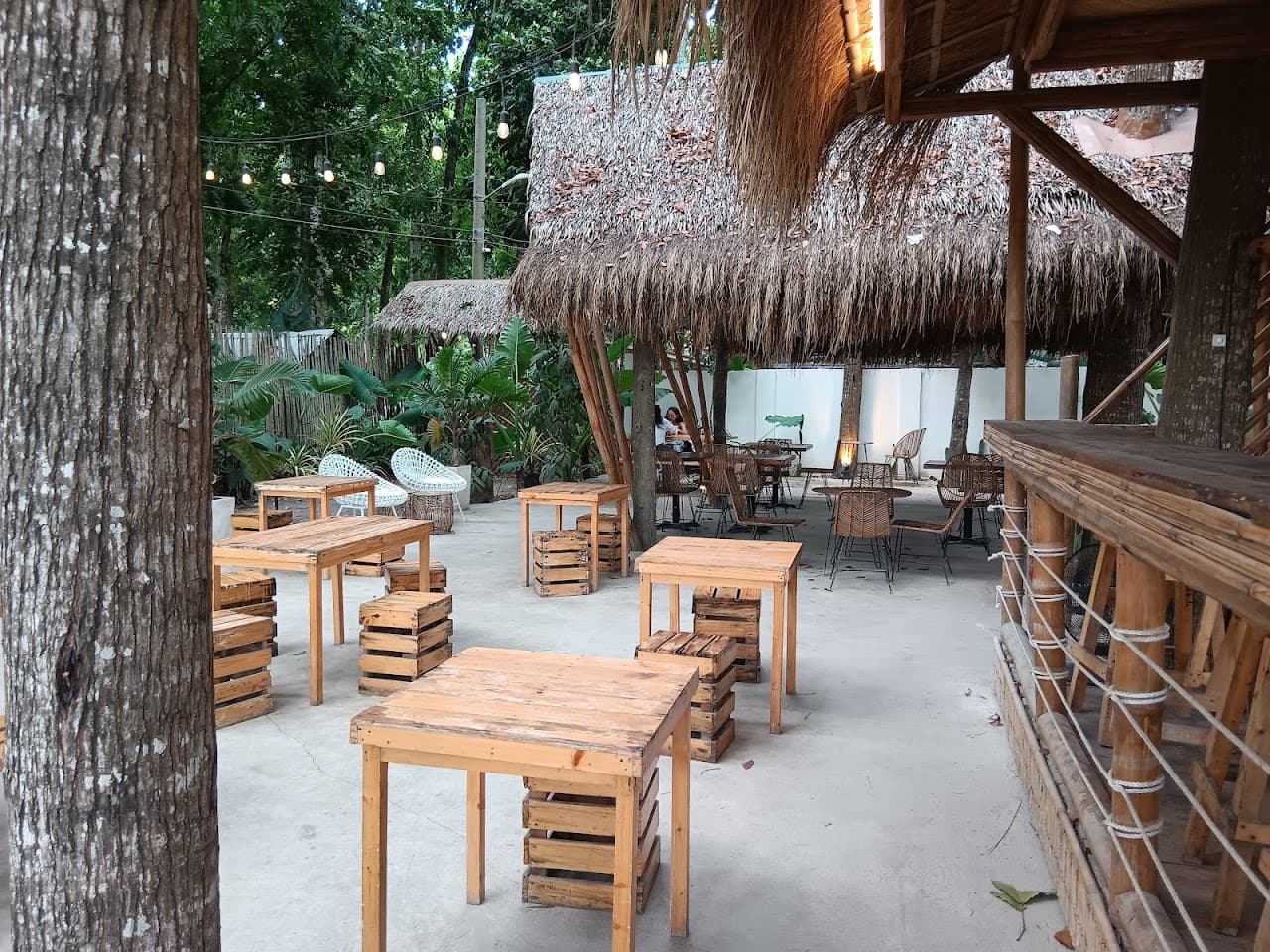 KAHOY Cafe Pickleball pickleball court at Diversion Rd., Tilhaong, Consolacion, Cebu, Philippines | PickleBoard
