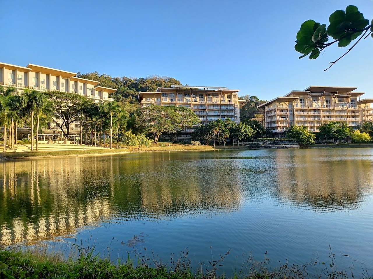 Pico Pickle Club pickleball court at Pico De Loro Beach & Country Club, Nasugbu, Batangas, Philippines | PickleBoard